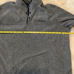 Eddie Bauer Mens XL Grey Fleece 1/4 snap-down pullover Excellent condition